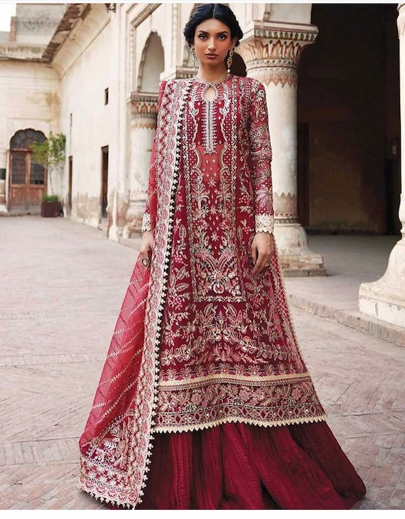 Party chiffon white dress thread, beads and Stone work Pakistani Indian  Dress | eBay