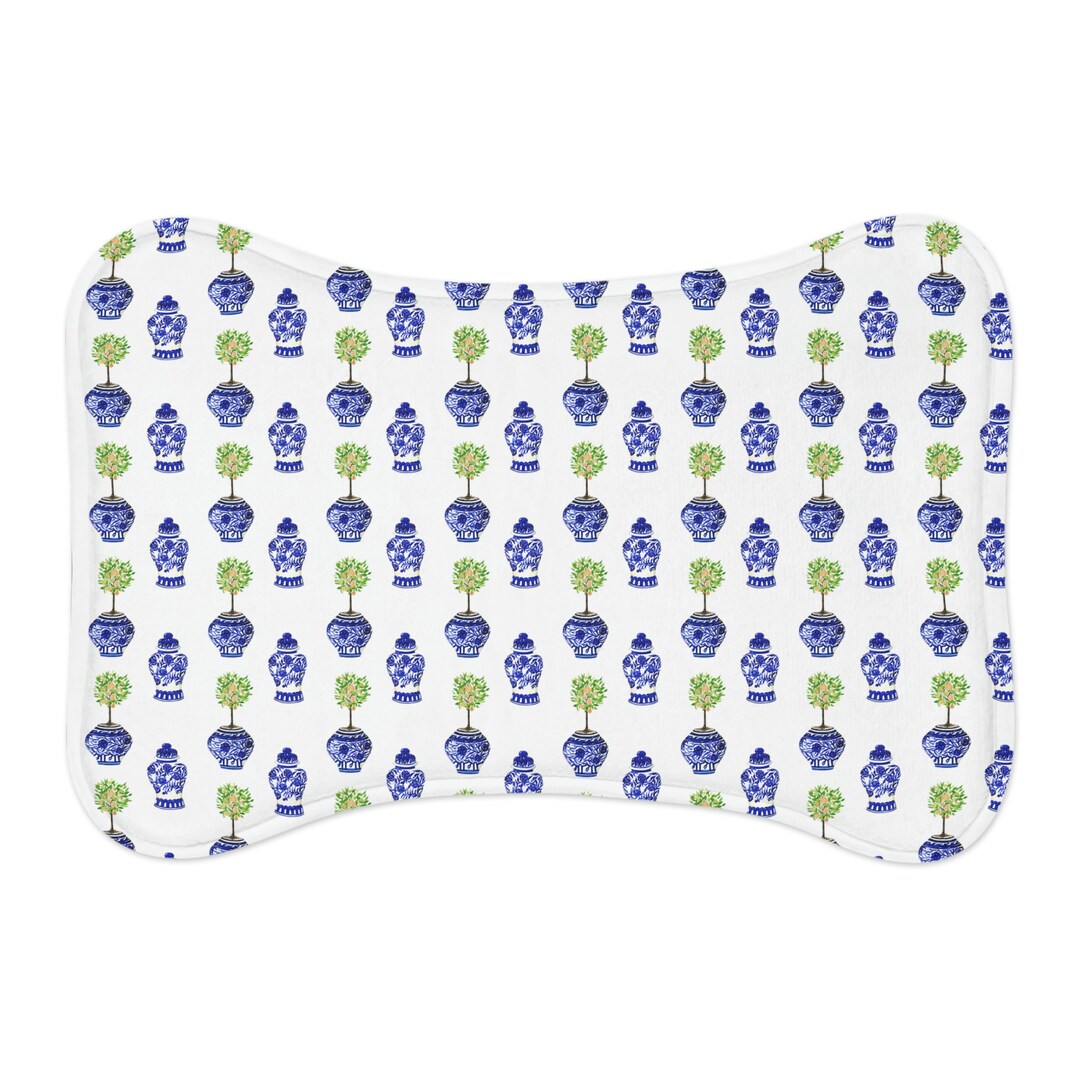chinoiserie-dog-mat-dog-bowl-mat-blue-and-white-pet-mat-bone-shaped