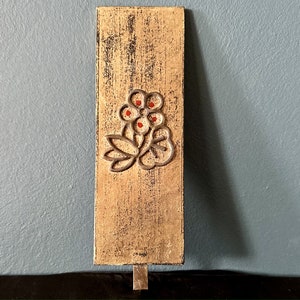 Echt antiek samurai-kamonembleem Maetate, bloemmotief goud op hout