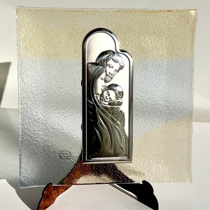 Vintage 925 sterling silver plaque on a crystal dish depicting the Holy Family Christian home decor gift Virgin Mary Saint Joseph Baby Jesus