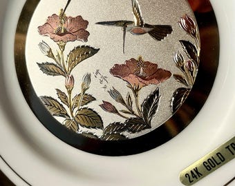 ヴィンテージ彫金の芸術 24KT 装飾皿、24Kゴールドリム、エッチング