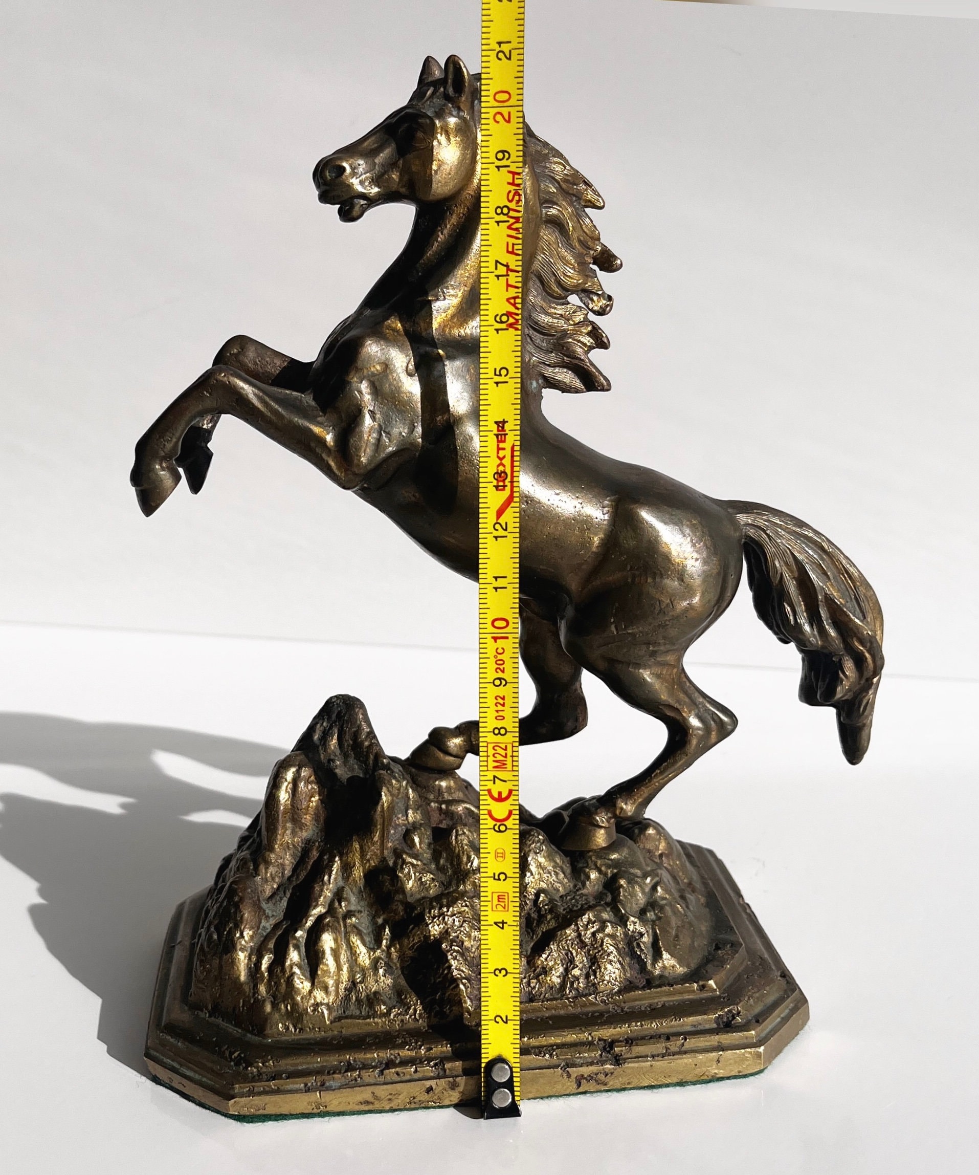 立ち上がる馬の像 - 室内装飾用の牡馬彫刻 - 卓上ブロンズ彫刻