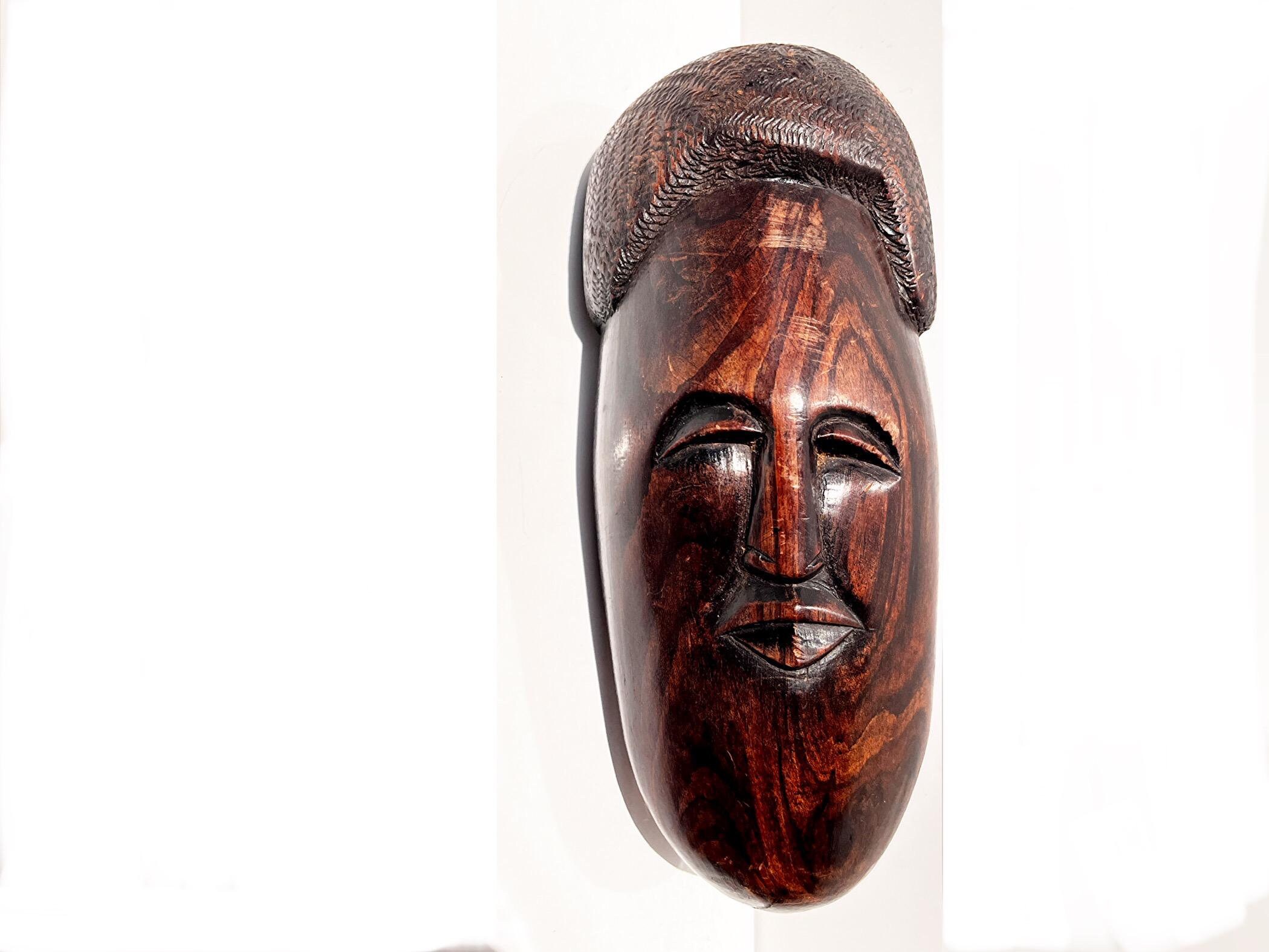 ヴィンテージ木製アフリカン BAULE MBLO マスク ハンドメイド。彫刻