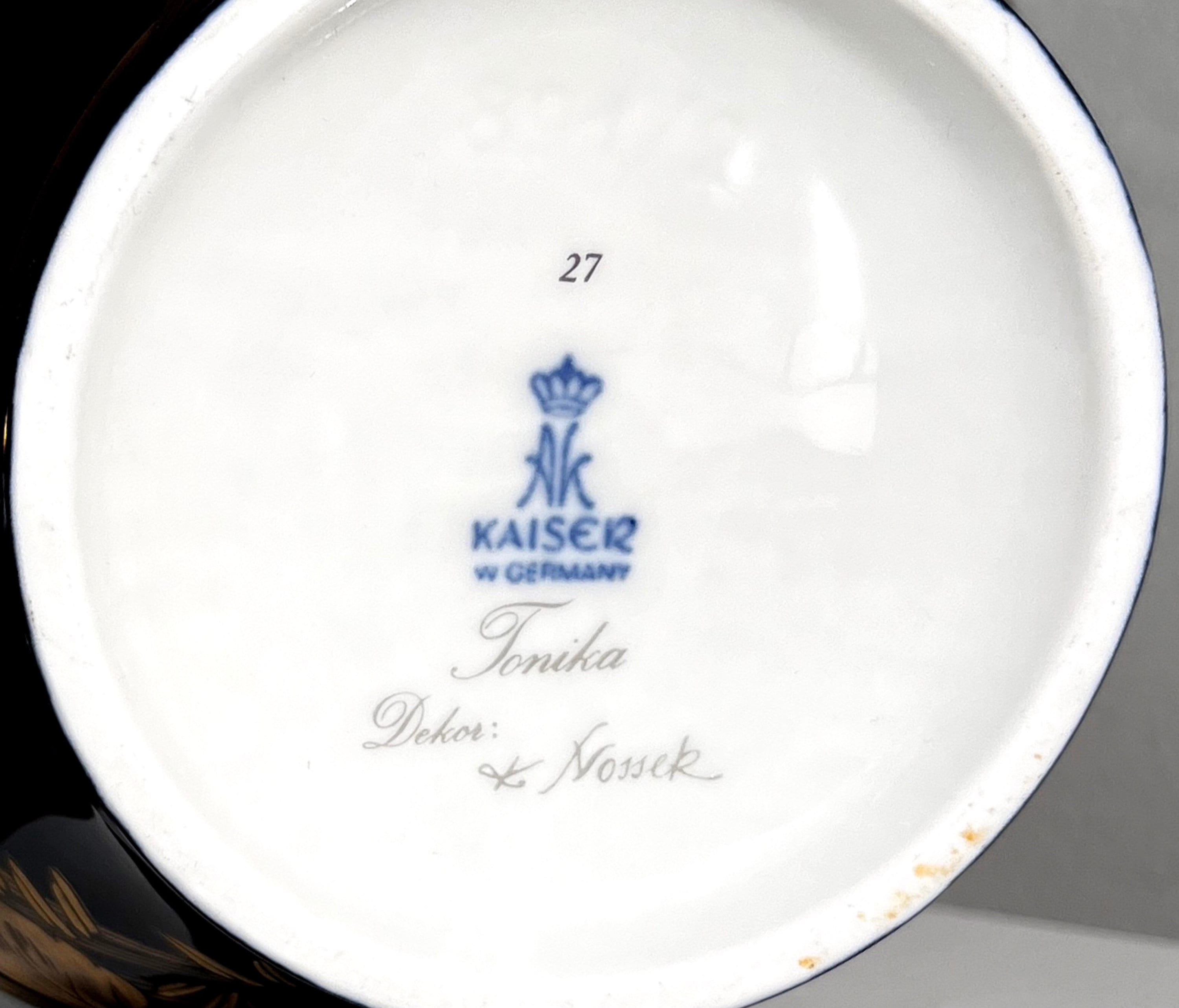 Porzellan Vase mit Deckel aus der Serie Tonic von AK Kaiser Porzellan