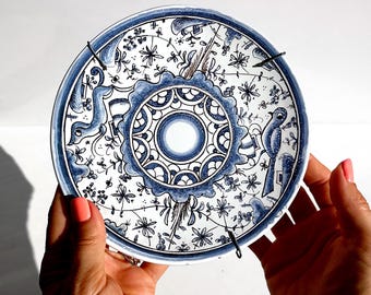 Vintage hand-painted Portuguese ceramic wall plate, VN Anços Soure Portugal, 1970s, blue cobalt faience, rare decorative collectible