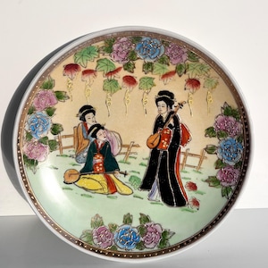 アンティーク中国装飾壁プレート 楽器を演奏する芸者 手描き中国磁器 アジアン装飾 ファミーユ ローズ マカオ ギフト