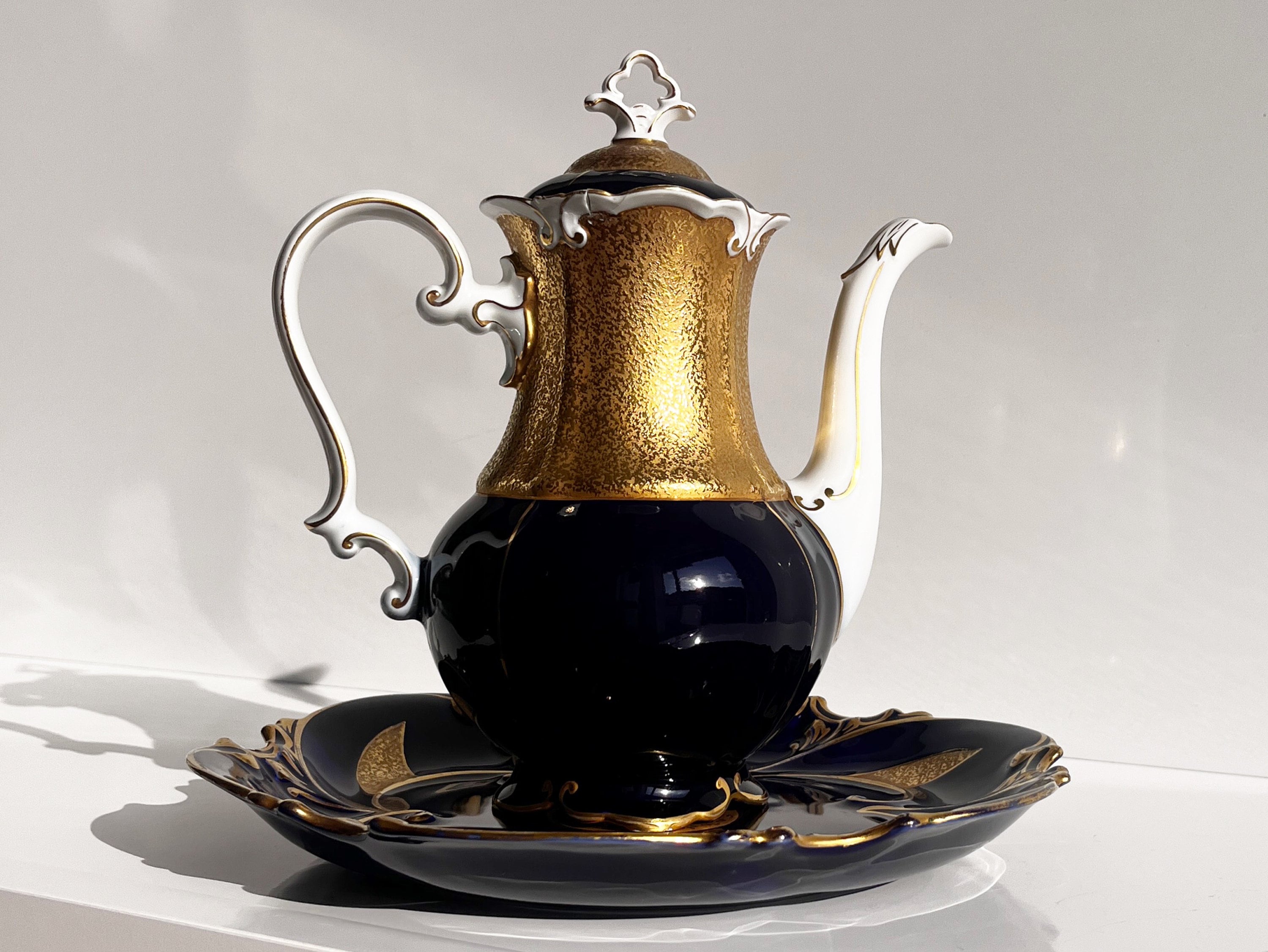 Porcelain Set Jug and Plate Graf Von Henneberg Ilmenau Echt Kobalt