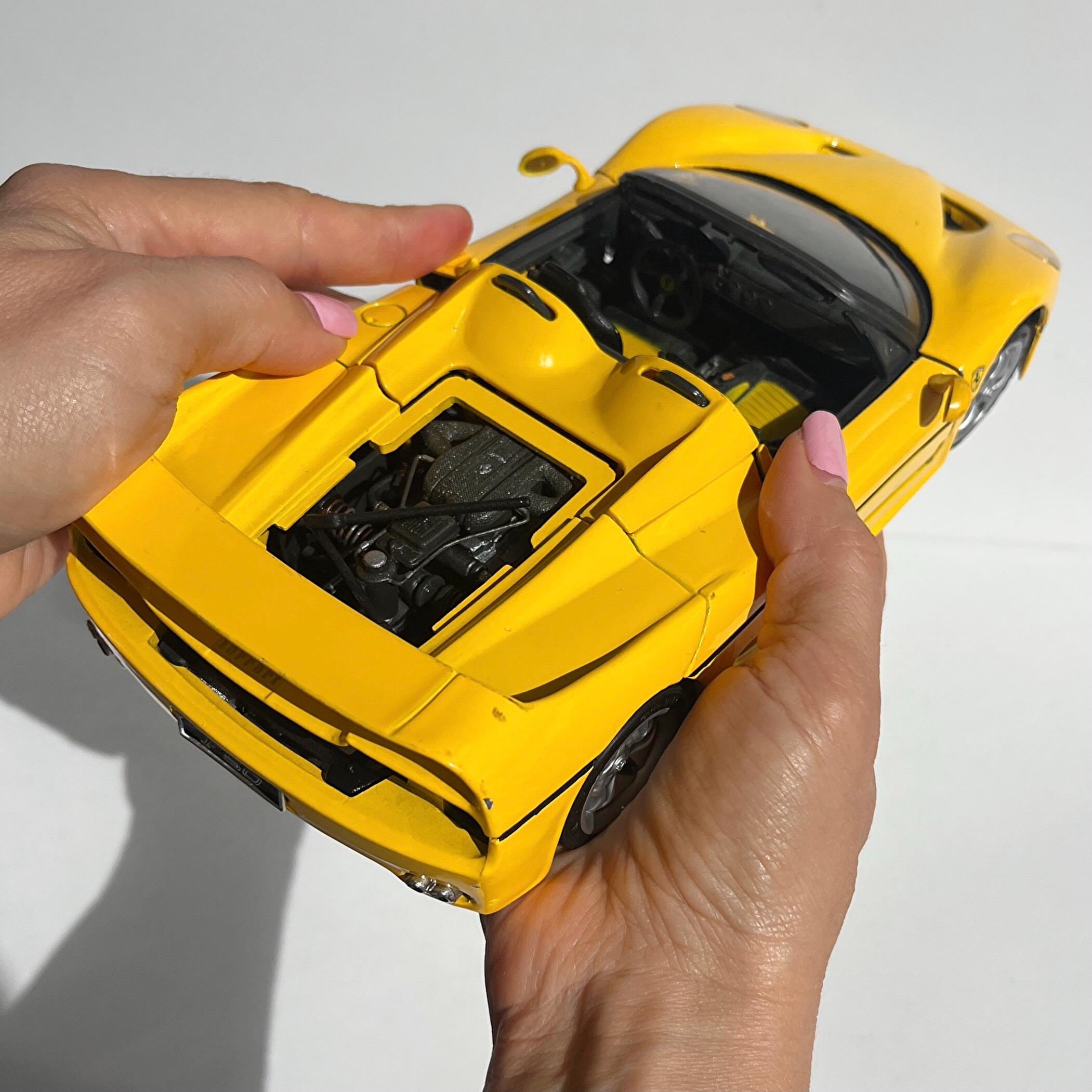 フェラーリF50ダイキャストモデルカー、マイスト1 18スケール