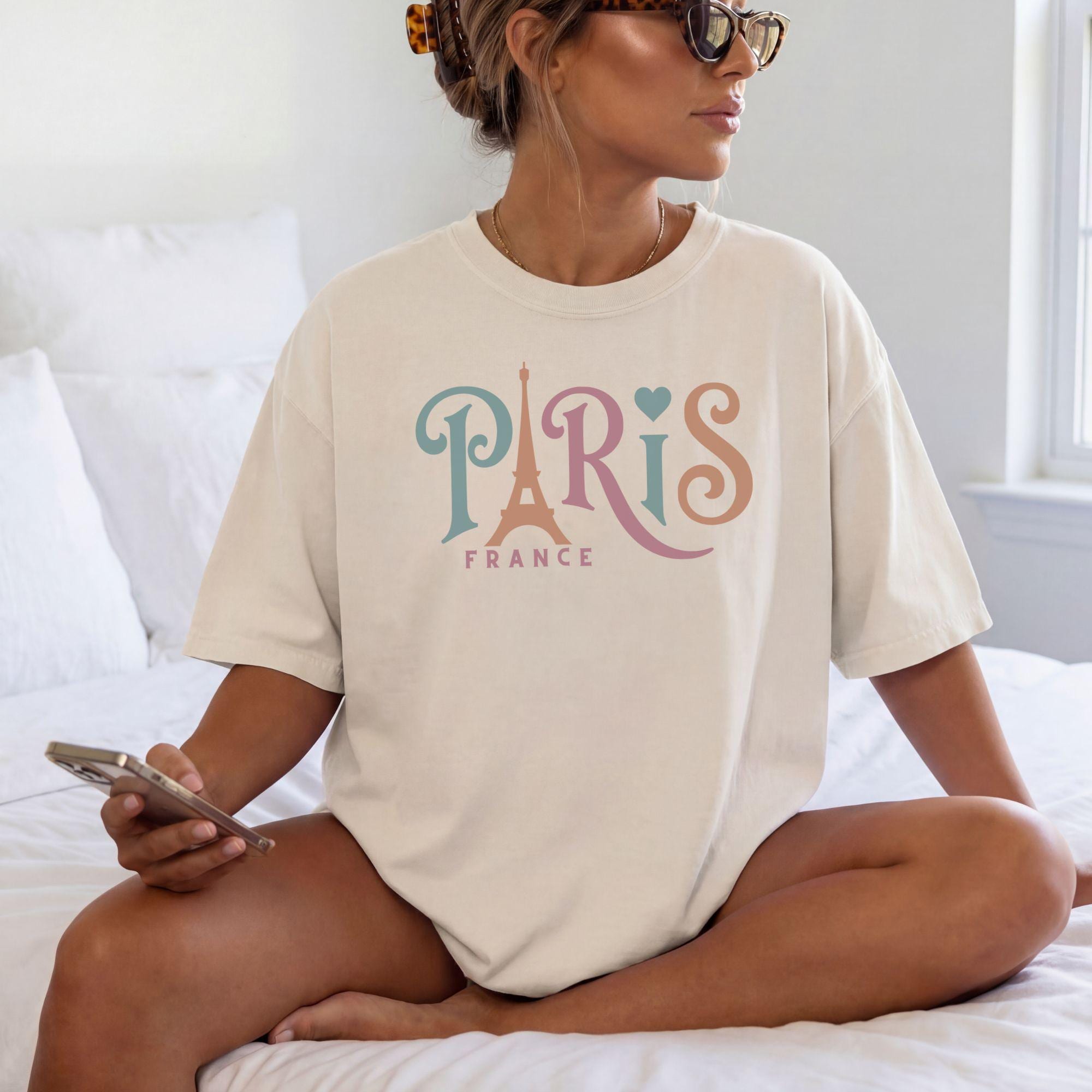 Comfort Colors Paris Eiffel Tower T-shirt French Paris Trip Shirt Trendy Paris Trip Tshirt Gift Old Money Aesthetic Girls Trendy Travel Tee