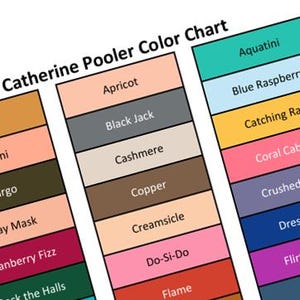 Puede incluir: Un gráfico de colores titulado "Catherine Pooler Color Chart" muestra varias muestras de color con nombres como "Amber", "Bellini", "Cargo" y "Cranberry Fizz". El gráfico presenta una gama de tonos, incluyendo tonos cálidos, azules fríos y rosas vibrantes.
