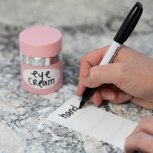 Tarro de viaje rosa con dosificador sin aire: Envase recargable para crema cosmética, 28 g (paquete de 3) imagen 4