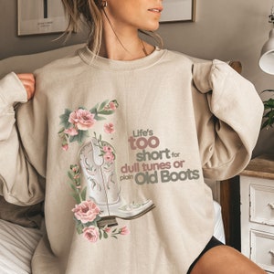Country Music Sweatshirt Coquette Aesthetic Sweater for Country Music Lover Country Life Shirt for Cowboy Boots and Cowboy hats Lovers