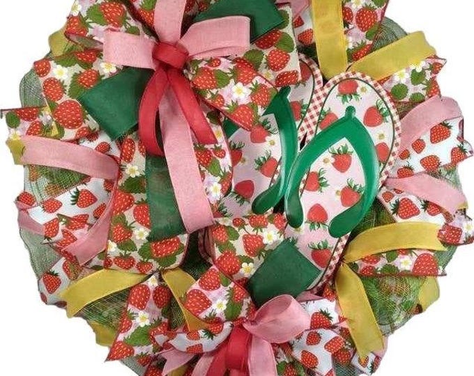 Strawberry Deco Mesh Wreath, Summer Wreath for Front Door, Strawberry ...