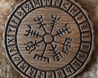 Vegvisir Wooden Plaque – Elder Futhark Viking Compass Pagan Altar Piece