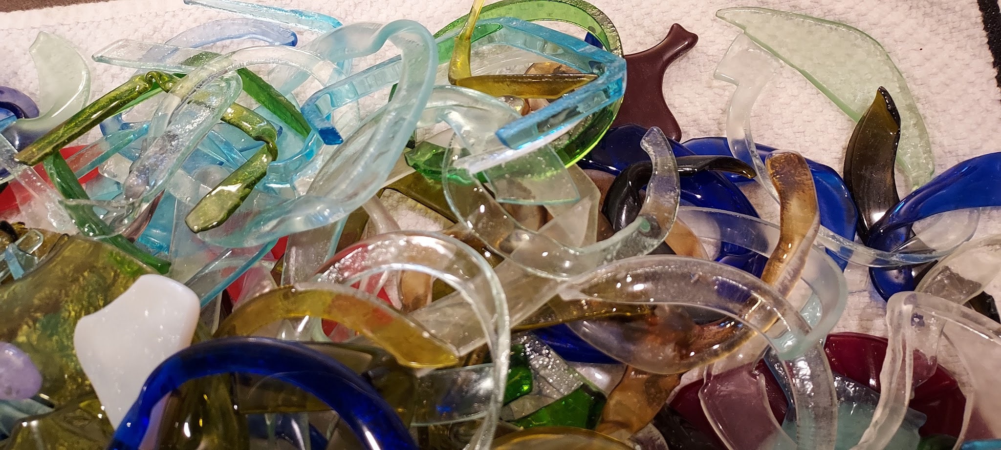 Broken Glass for Crafts, Glass for Mosaics, Reflective Glass