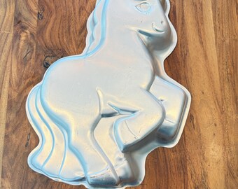 Vintage Wilton My Little Pony Cake Pan 1986, Pony Birthday Cake Mold, Aluminum Character Cake Pan, 80s Baking Decor, Collectible Wilton Pan