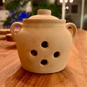 Vintage Monmouth Pottery Garlic Keeper with Maple Leaf Logo