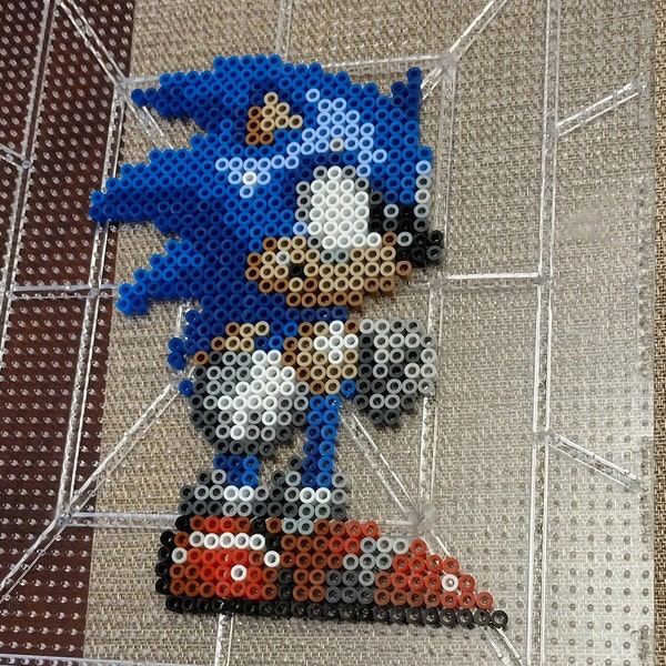 Sonic the Hedgehog (Sonic 3 & Knuckles) Sprite - Perler Bead Pixel Art