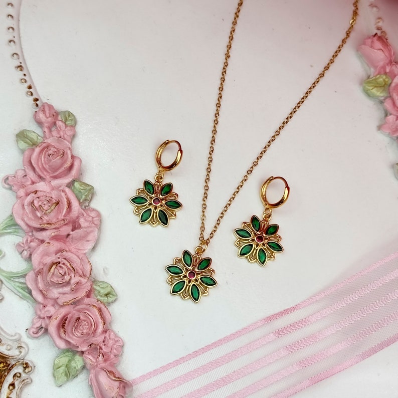 Collier Anastasia Together in Paris,Anya Romanov,Once Upon a December,Boucles d'oreilles Anastasia,Collier Anastasia,Cadeau pour elle image 8
