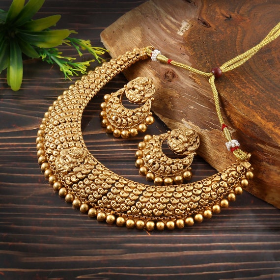 Choker necklace outlet with haram
