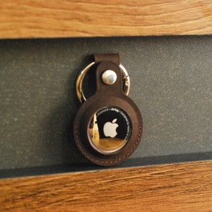 Best office Gift Idea, Airtag Holder, AirTag Leather Keychain, Custom AirTag Keyring, Engraved Apple Air Tag case, Team AirTag logo engrave
