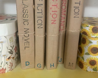 Agenda pour les aveugles, Livre cadeau, livre surprise, Amoureux des livres, Genre au choix, Livre mystère, Comprend des cadeaux livresques, Rat de bibliothèque, Cadeau, Idée cadeau amusante