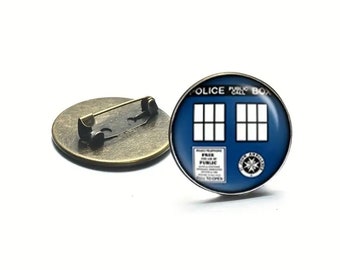 DR. WHO-Police Box- 3/4" Diameter - Bronze back Lapel Pin
