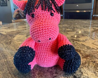 Amigurumi en peluche cheval ou licorne au crochet