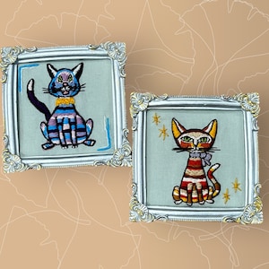 Kitty cat mod style thread painting kitsch 2 piece set crewel hand embroidered art wall hanging resin frame 4.5 in x 4.5 in