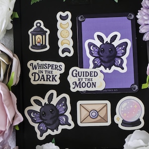 Set di adesivi Alycia – Adesivi estetici dark – Falena, Strega, Occulto – Decorazione gotica per Bullet Journal, Laptop, Scrapbook – Dark Academia
