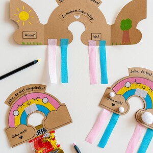 Bunte DIY-Regenbogen-Einladungskarte für den Kindergeburtstag – mit Süßigkeit oder Krepppapier