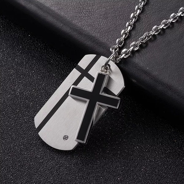 Laurie Modern Tartan Crest Dog Tag Necklace main image 1