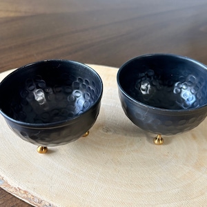 Hammered Copper Bowl (oxidized)with legs, Utility Bowl, Sugar Bowl, Handmade in the &quot;Land of Copper&quot;, 7th Anniversary Gift, Wedding Gift
