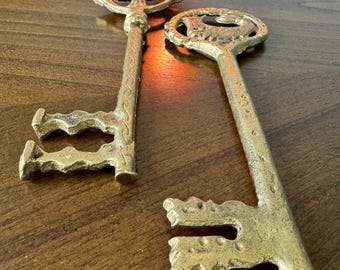 アンティークフランス製真鍮装飾キー - コレクター向けペンダントキー 