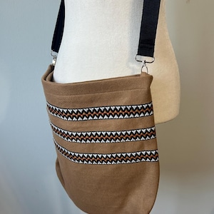Crossbody Bag with Vintage Crochet, Shoulder Bag, Handmade Bag, Touch of elegance for everyday use