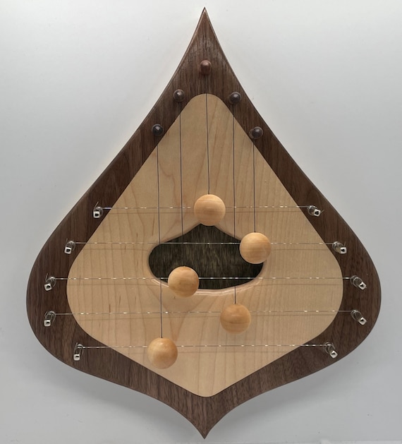 DH5WBMSIM-5 string door harp with Walnut border and simple Maple inlay