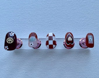 Braunes Retro Design - Kurz Oval - Press On Nails