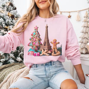 Eiffel Tower Christmas Sweatshirt, Paris Holiday Jumper, Festive French Crewneck, Winter Vacation Pullover, Xmas Travel Sweater