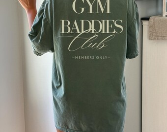 Gym Baddies Club Übergroßes T-Shirt: Damen Gewichtheben Mode