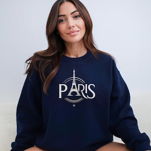 Eiffel Tower Sweatshirt, Paris France Jumper, French Travel Crewneck, Tourist Sweatshirt, Europe Vacation Pullover, Gift for Traveler