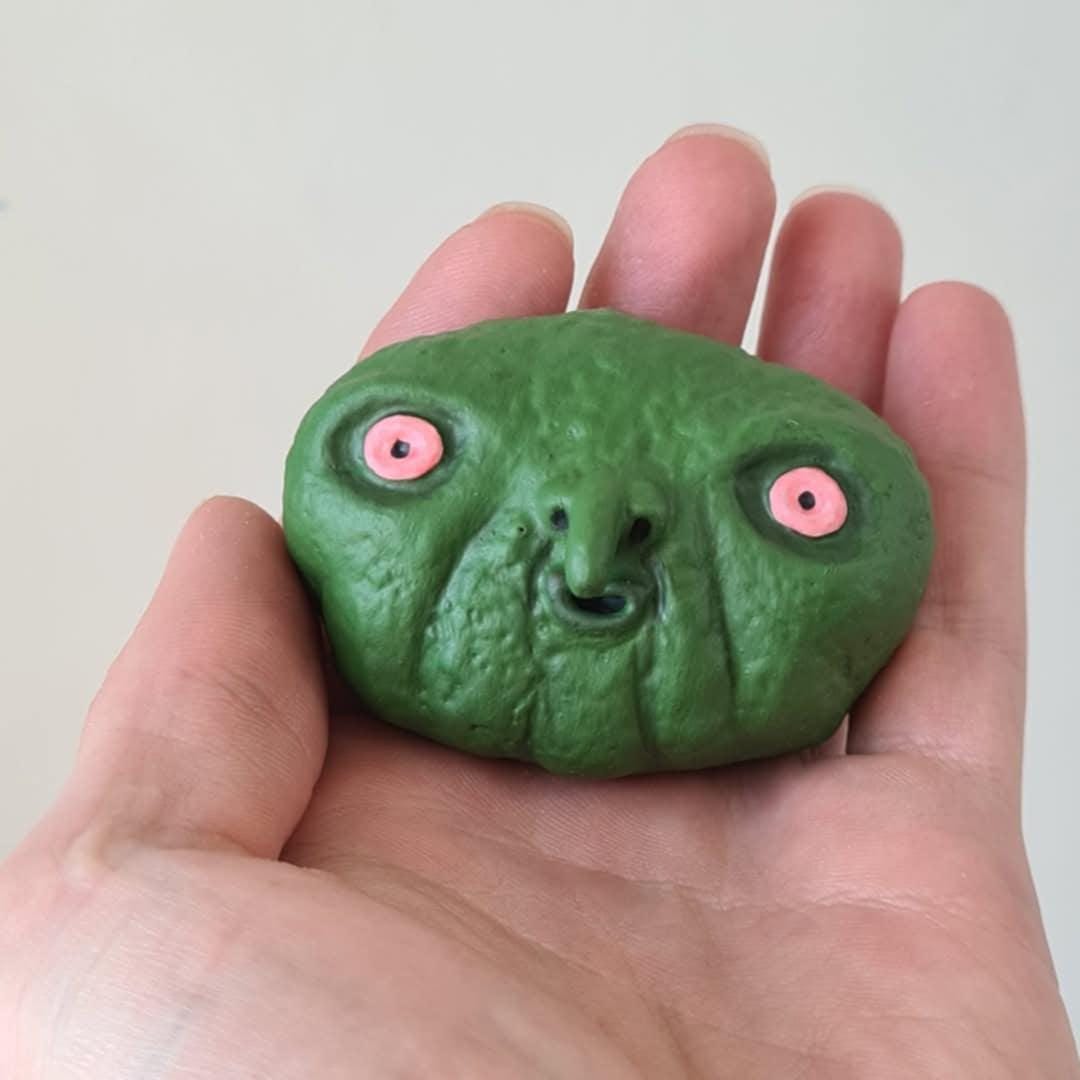 Claz mate - The Big Lez Show Clarence Claymore Paper weight 3D FILE FOR 3D PRINTING