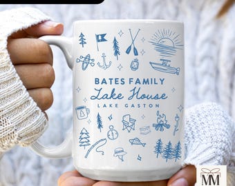 Anpassbare See Haus Kaffeetasse, personalisierte Cottage Geschenk, House Warming Geschenk für neue Kabine, Wasser Bootfahren Wohnkultur, Hostessen Geschenk