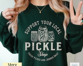 sweat vintage cornichon, chemise pot de cornichon en conserve, pull ras du cou cornichon drôle, cadeau amateur de cornichons inspiré vintage pour elle, chemise cornichons