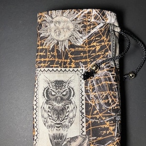 Tarot Card/Runes Bag. Fully lined 100% Cotton bag that features boxed corners