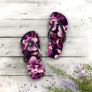 Purple Flip Flops, Purple Flower Flip Flops, Fun Flip Flops, Fun Shoe Wear, Summer Flip Flops, Summer Sandals, Beach Gift
