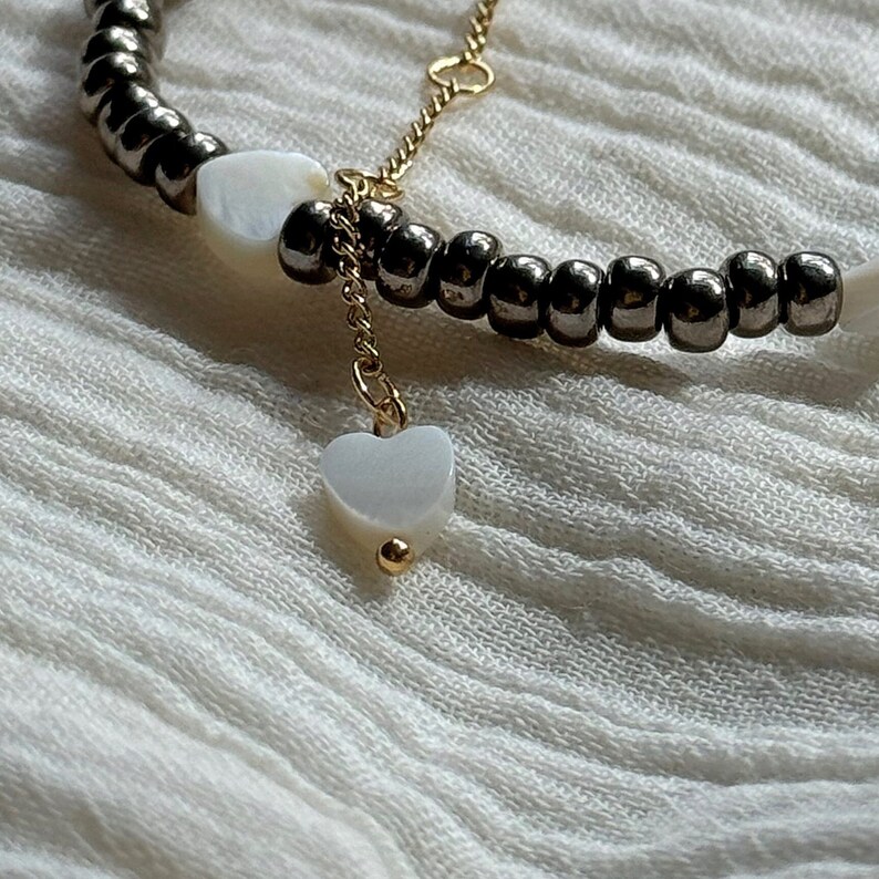 Heart shell beads grey bracelet, cottagecore white jewelry Coquette clean girl aesthetiс bracelet Gift for her image 2