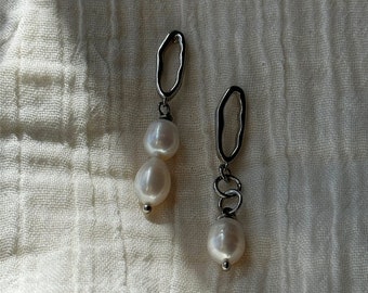 Mothers day gifts pearl drop mismatched earrings | Mother daughter jewelry in silver shade gifts | Gift for her, grandma and mom