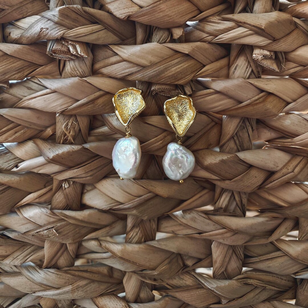 Leaf Design pearl beaded Drop Earring