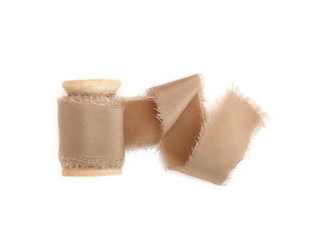 Rubans de soie marron clair et kaki dans des couleurs de rêve pour faire-part de mariage Ruban d'invitation en crêpe de soie à bords francs, papier cadeau, teint à la main