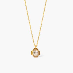 18k Gold-Plated Crystal Pendant Necklace: Elegant Square Jewelry